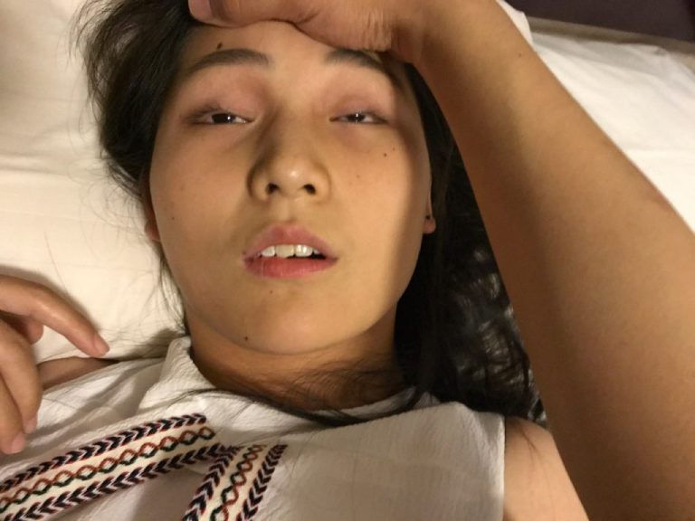 最新迷玩气质少女
