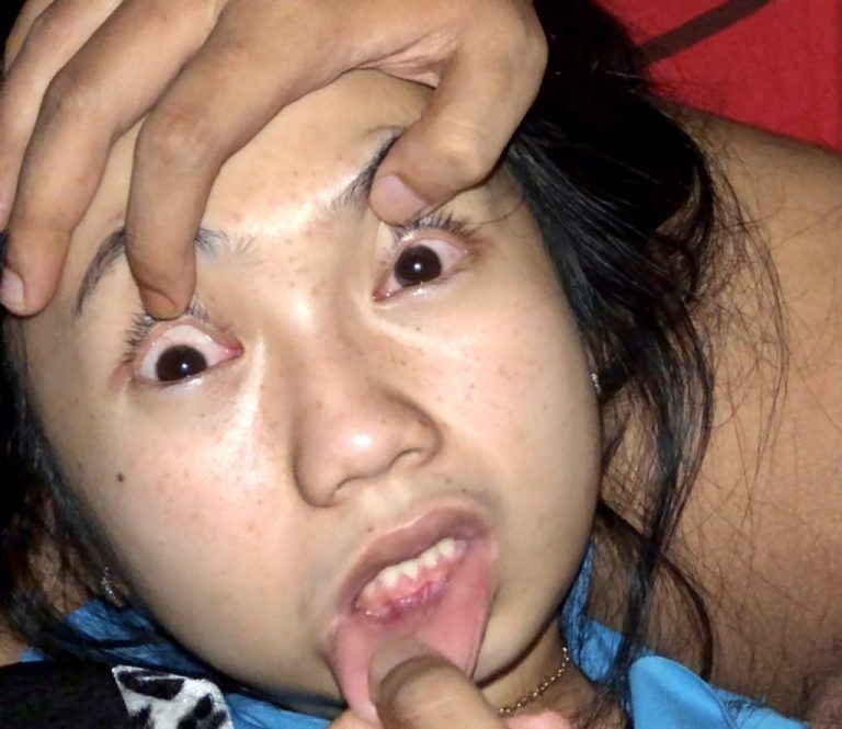 分手前把大波女朋友变成一只母猪