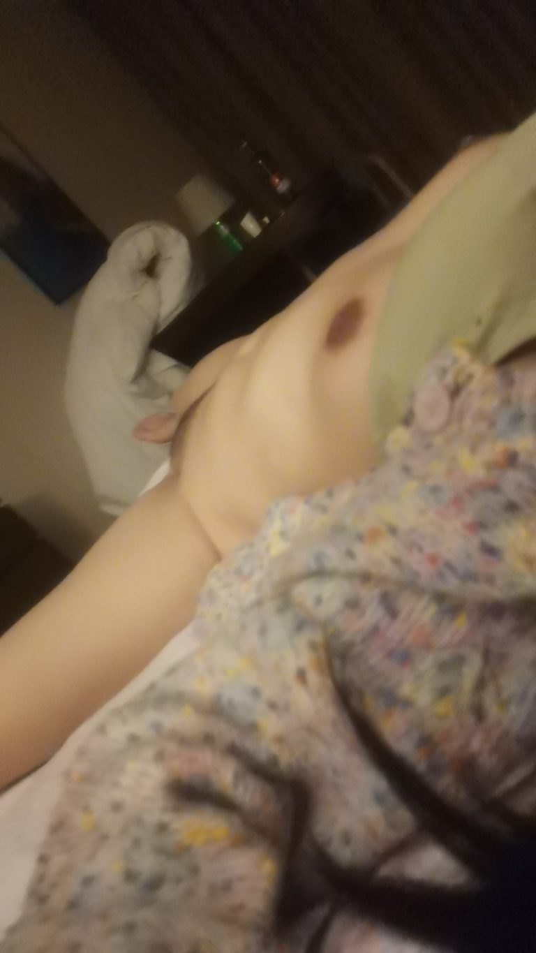 胖子迷玩多女合集，吃脚